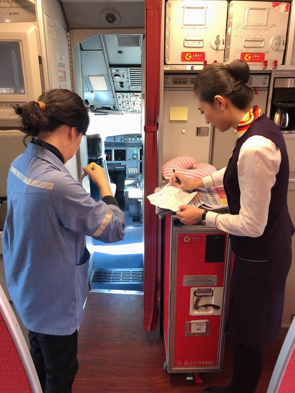 天津航空形象代言人孙婕,2018民航十佳空乘天津航空