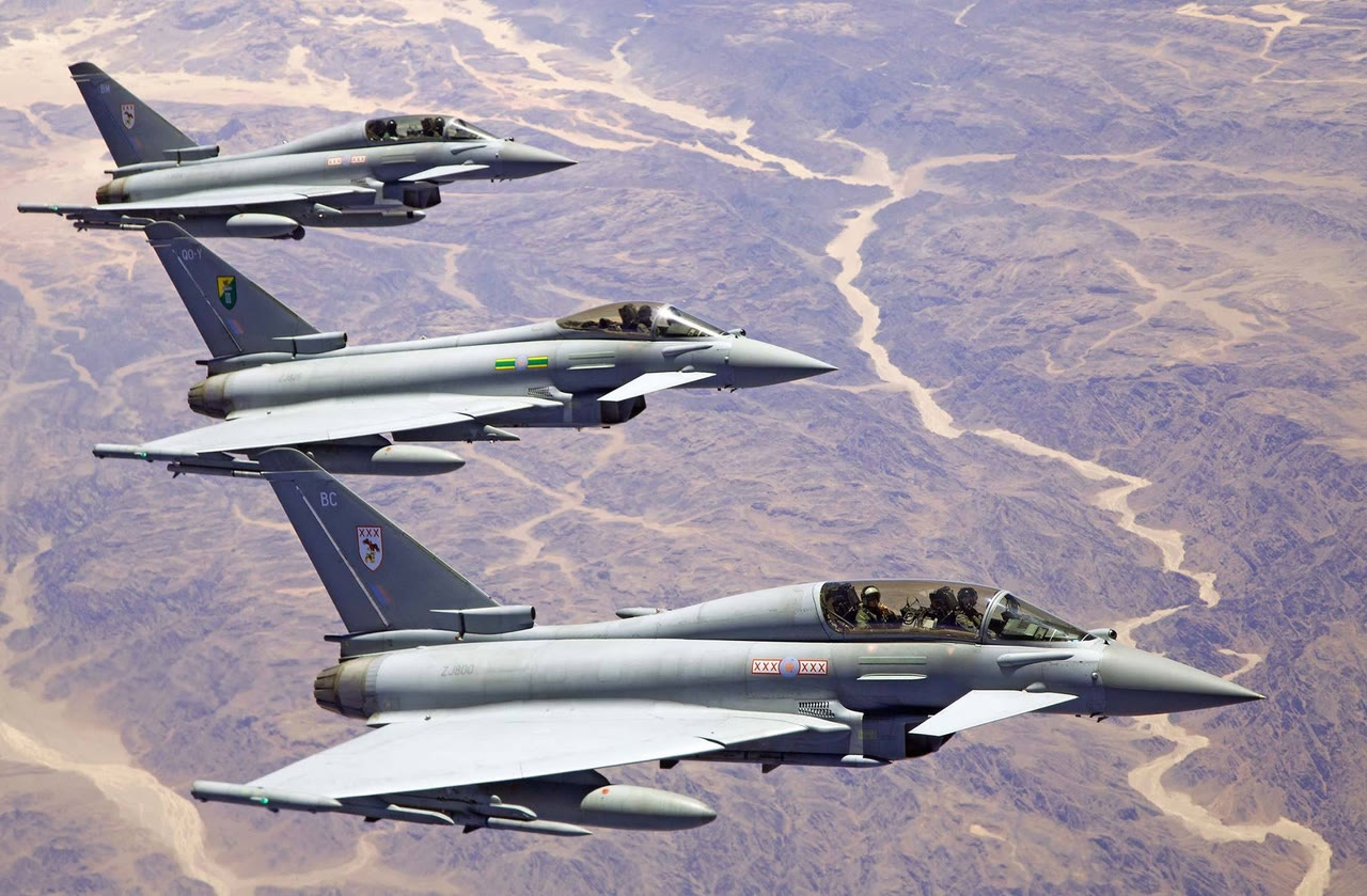 枭龙战斗机对外成交价,枭龙战机再获大突破