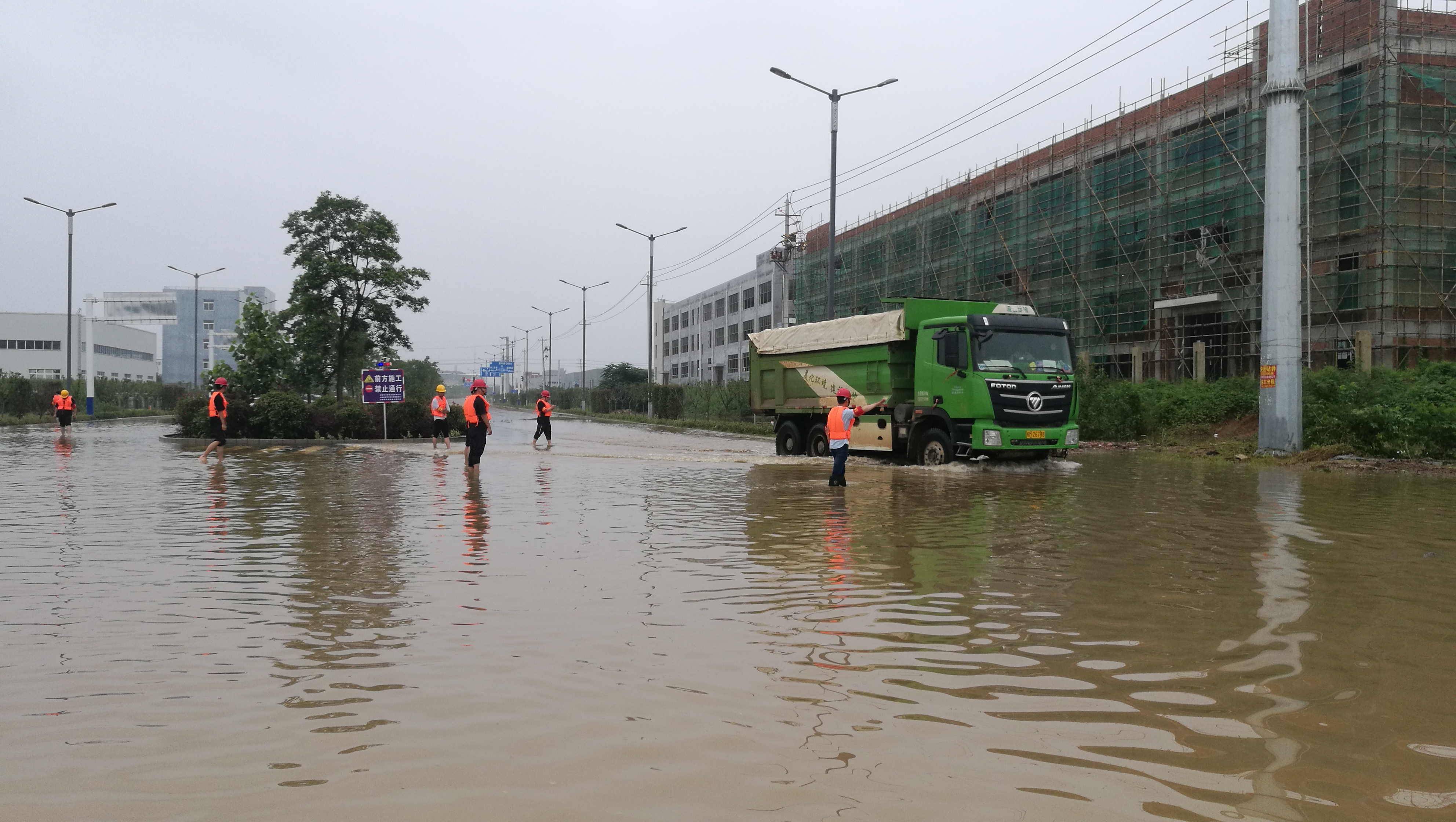 安徽为了抗洪做出了多大贡献,全国各地驰援安徽抗洪救灾