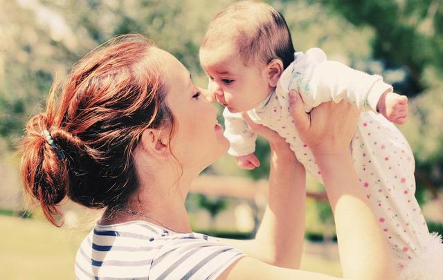 宝宝一岁多奶量还是一百八,宝宝一岁多了奶量少