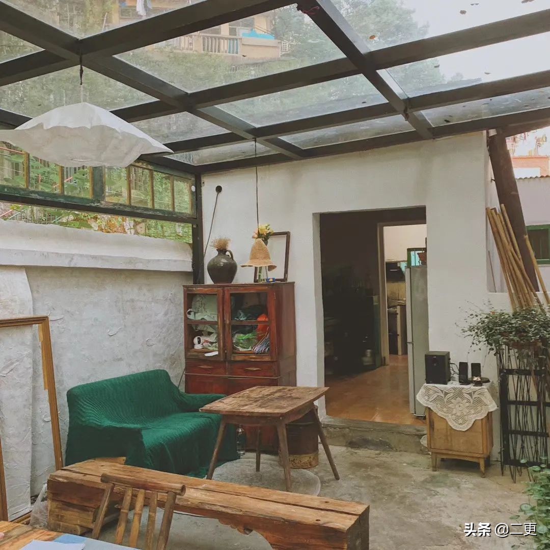 深圳出租屋里的爱情故事,出租房里的悲伤爱情