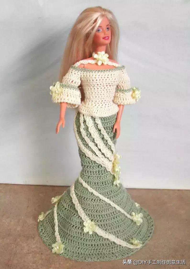 娃娃的衣服怎么钩简单,钩最简单的娃娃衣服教程