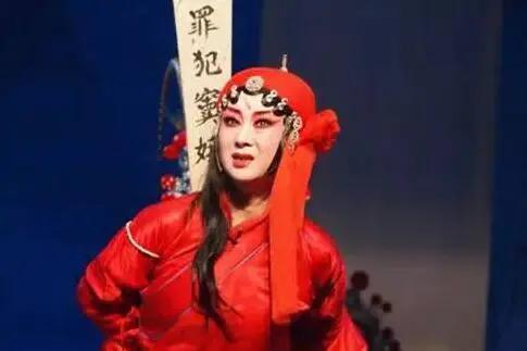 窦娥临死前发下三桩毒誓,除了六月飞雪,另外两桩毒誓是啥?