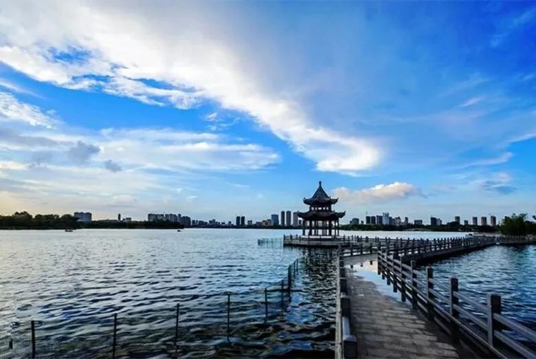 假期度假去酒店玩原来是有道理的，在纽宾凯瓦尔登酒店的一天