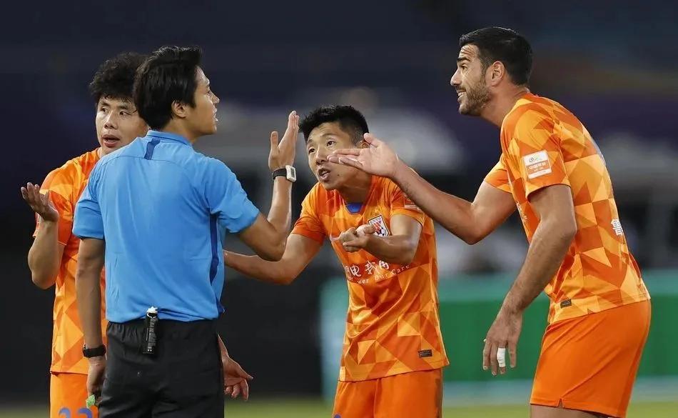 尹波评价鲁能国安,尹波评鲁能上港