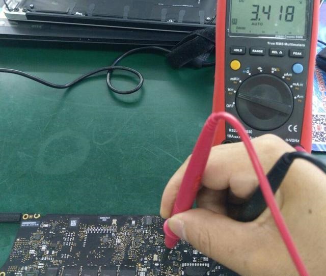 苹果笔记本问号闪烁不识别硬盘,苹果笔记本开机出现问号文件夹