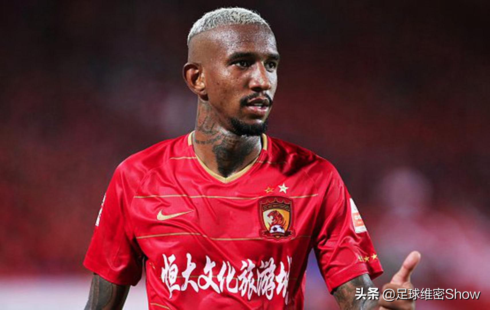 恒大疯了,三外援大显神威恒大客场大胜鲁能