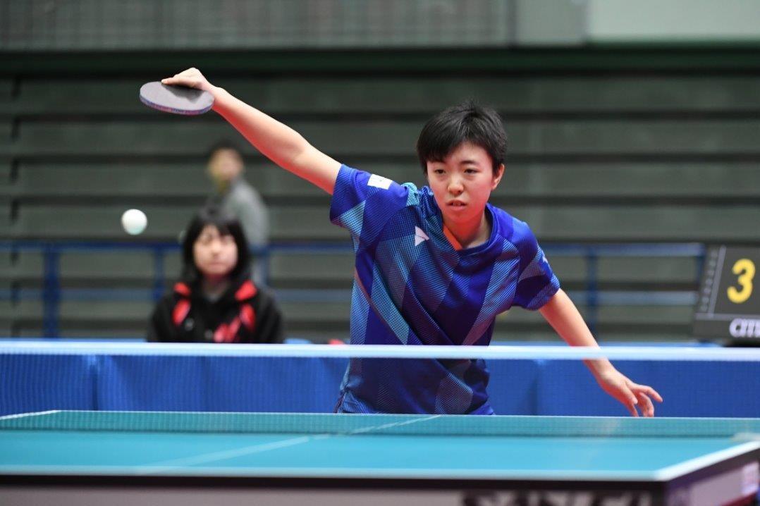 伊藤美诚15岁小将照片,14岁平野美宇伊藤美诚