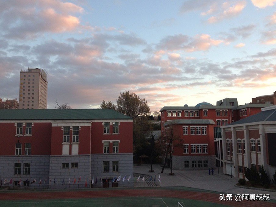 大连全国百强国际学校,大连第二十四中学全国排名