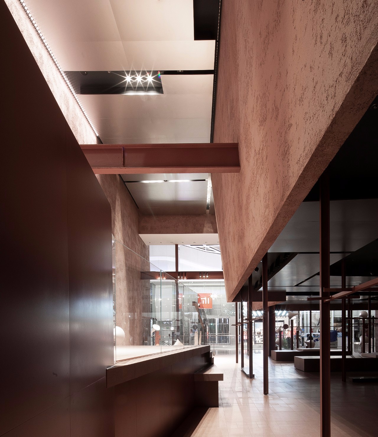 新作|东仓：UR伦敦旗舰店--稀声