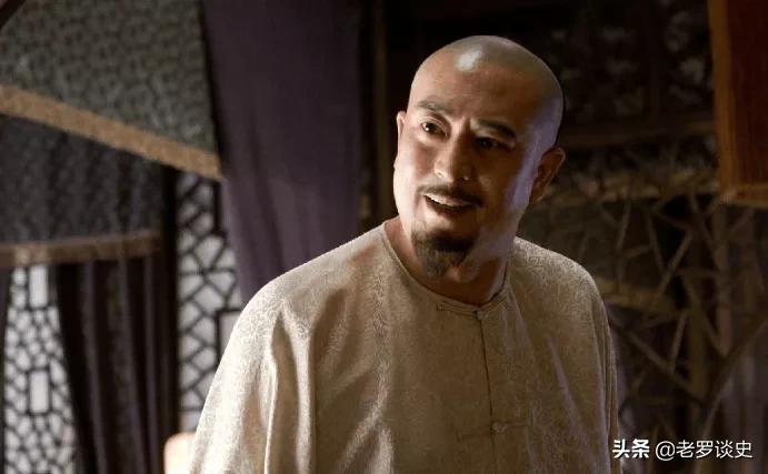 胡雪岩为什么成左宗棠的牺牲品,胡雪岩破产时左宗棠怎么做的