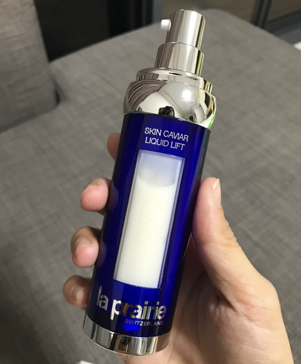 雅诗兰黛线雕怎么用效果好,雅诗兰黛线雕精华官方手法