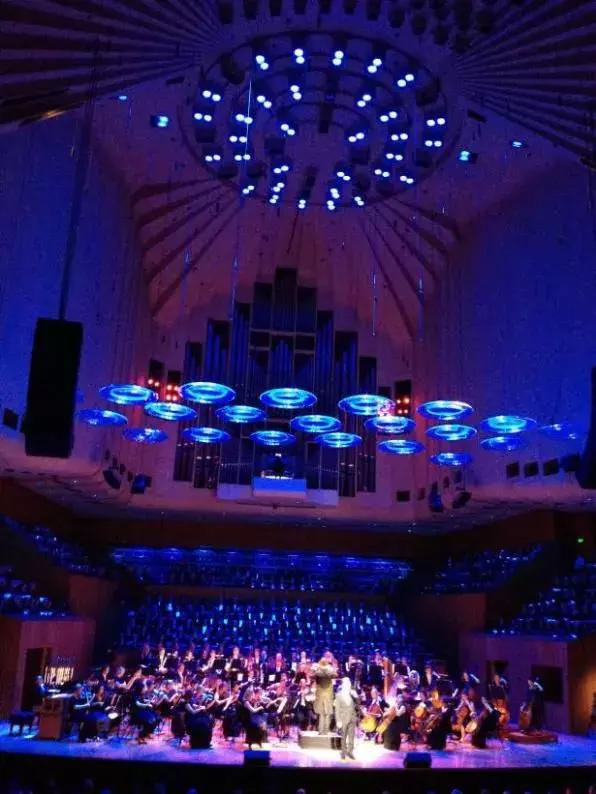 2021悉尼歌剧院灯光,悉尼歌剧院内部灯光效果