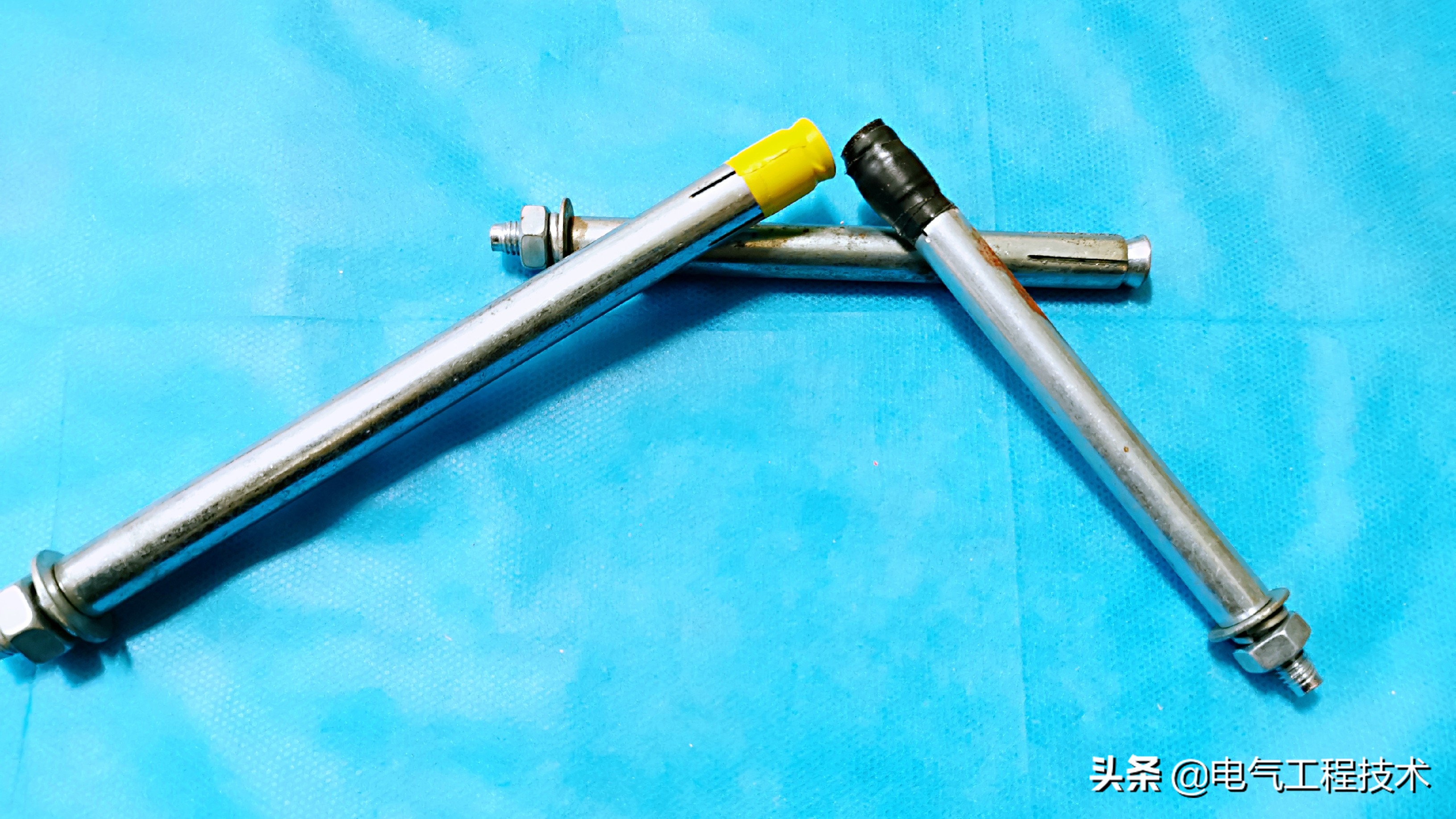 膨胀螺丝打滑怎么调整,墙里的膨胀螺丝上不紧