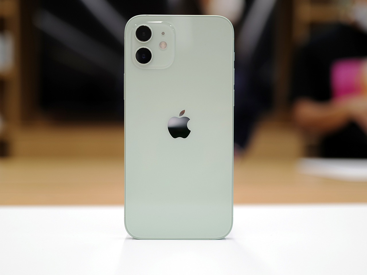 苹果iPhone12上手为了信号强度买就是了