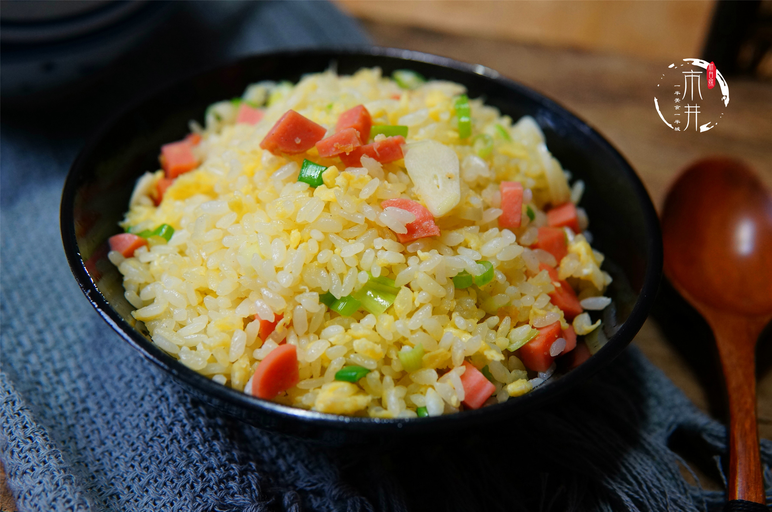 蛋炒饭米饭太黏了如何让米饭变干,蛋炒饭不放鸡蛋会粘锅是怎么回事