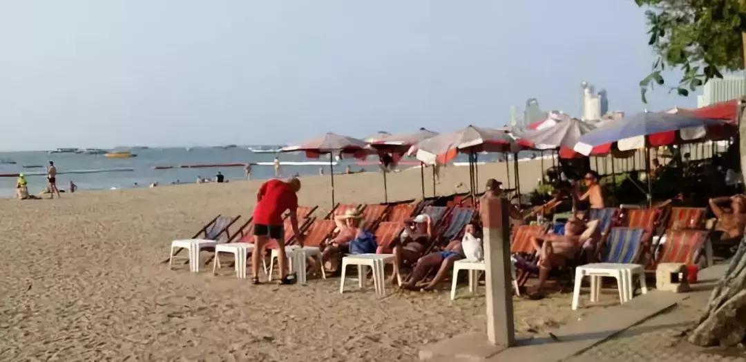 真实泰国芭提雅,泰国芭提雅养老乐园