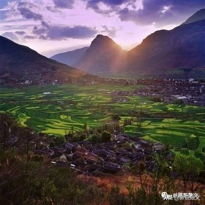 中国一名玉器商人在缅甸,中缅边境玉器店