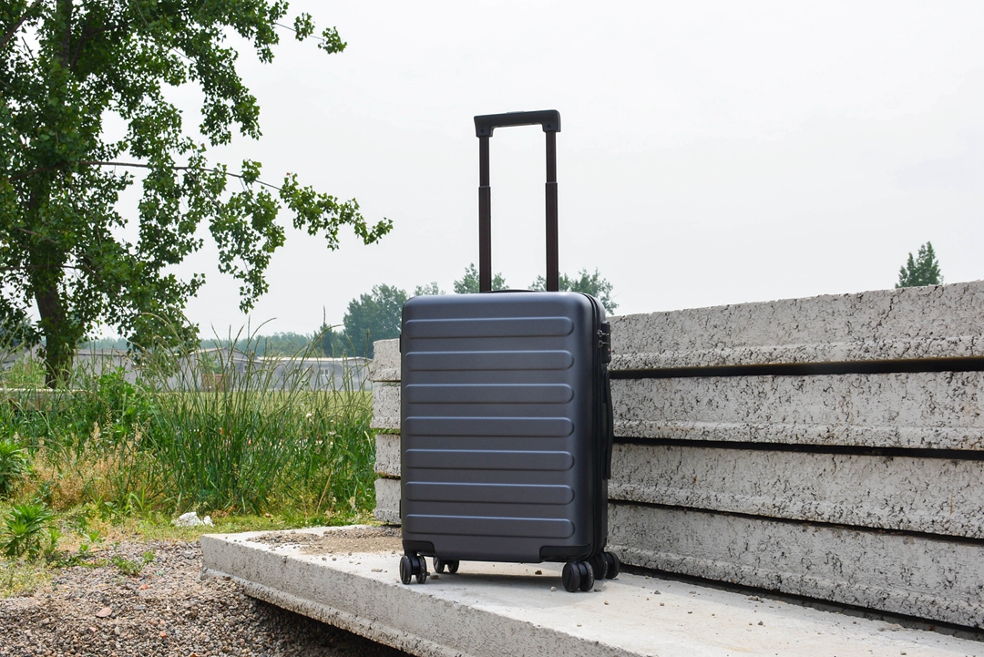 外观时尚、做工精细、体验良好，90分“七道杠”旅行箱意料之中