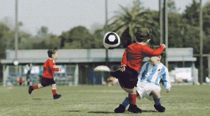 “女孩近视率远超于男孩”，眼科医生的一句话，揭穿了扎心真相