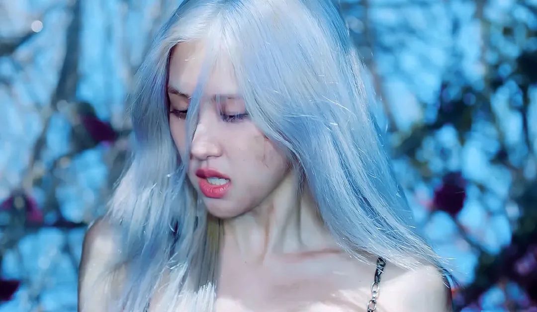 blackpink四人从黑暗中走出来,blackpink被黑得最惨的一年