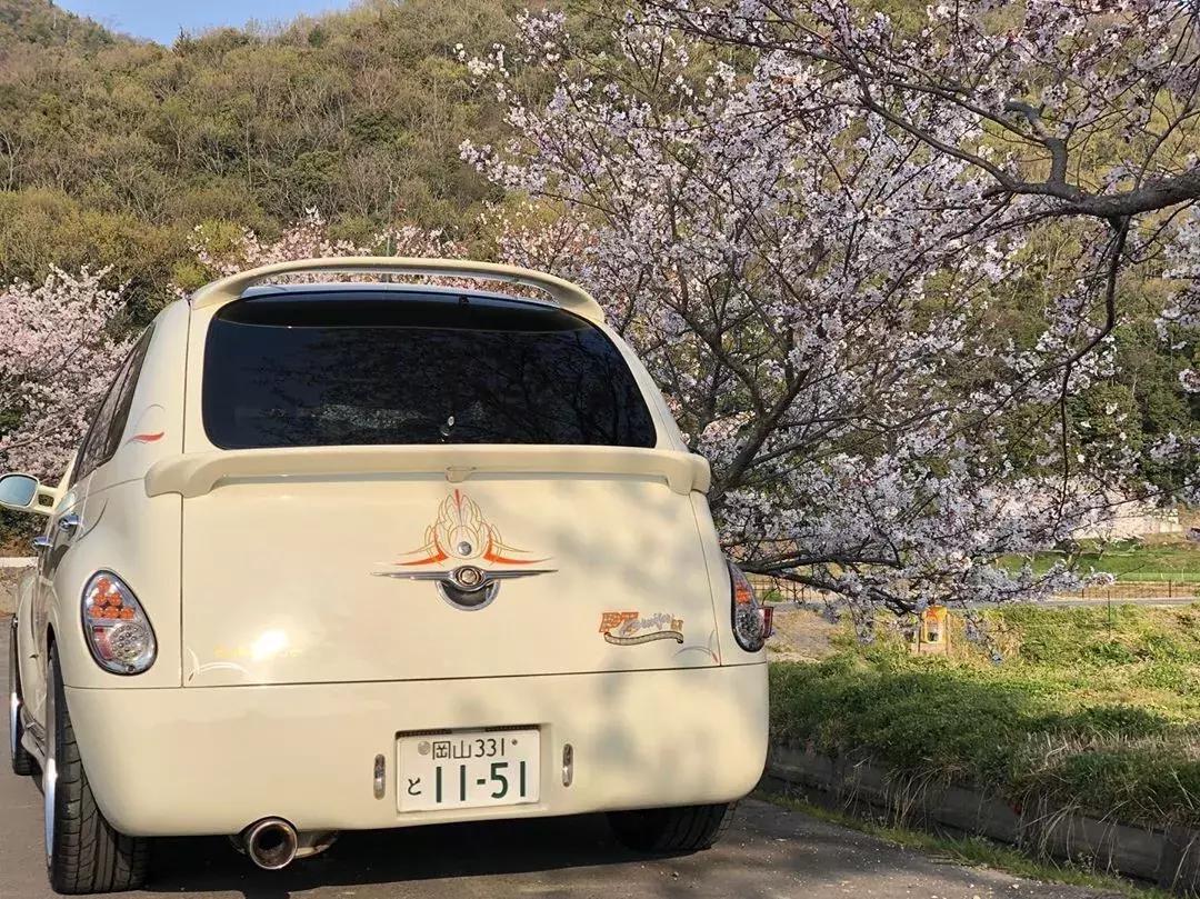 小众车型改装起来也疯狂，来看“外星来客”克莱斯勒PT漫步者改装