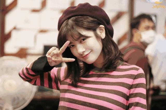 杨幂宋茜穿什么衣服好看,除了杨幂还有哪些艺人旗下有童星