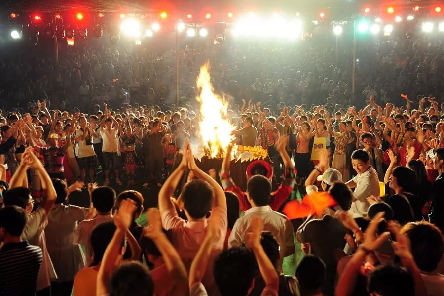 锦绣中华泼水节夜场门票在哪里,锦绣中华泼水狂欢节门票多少钱