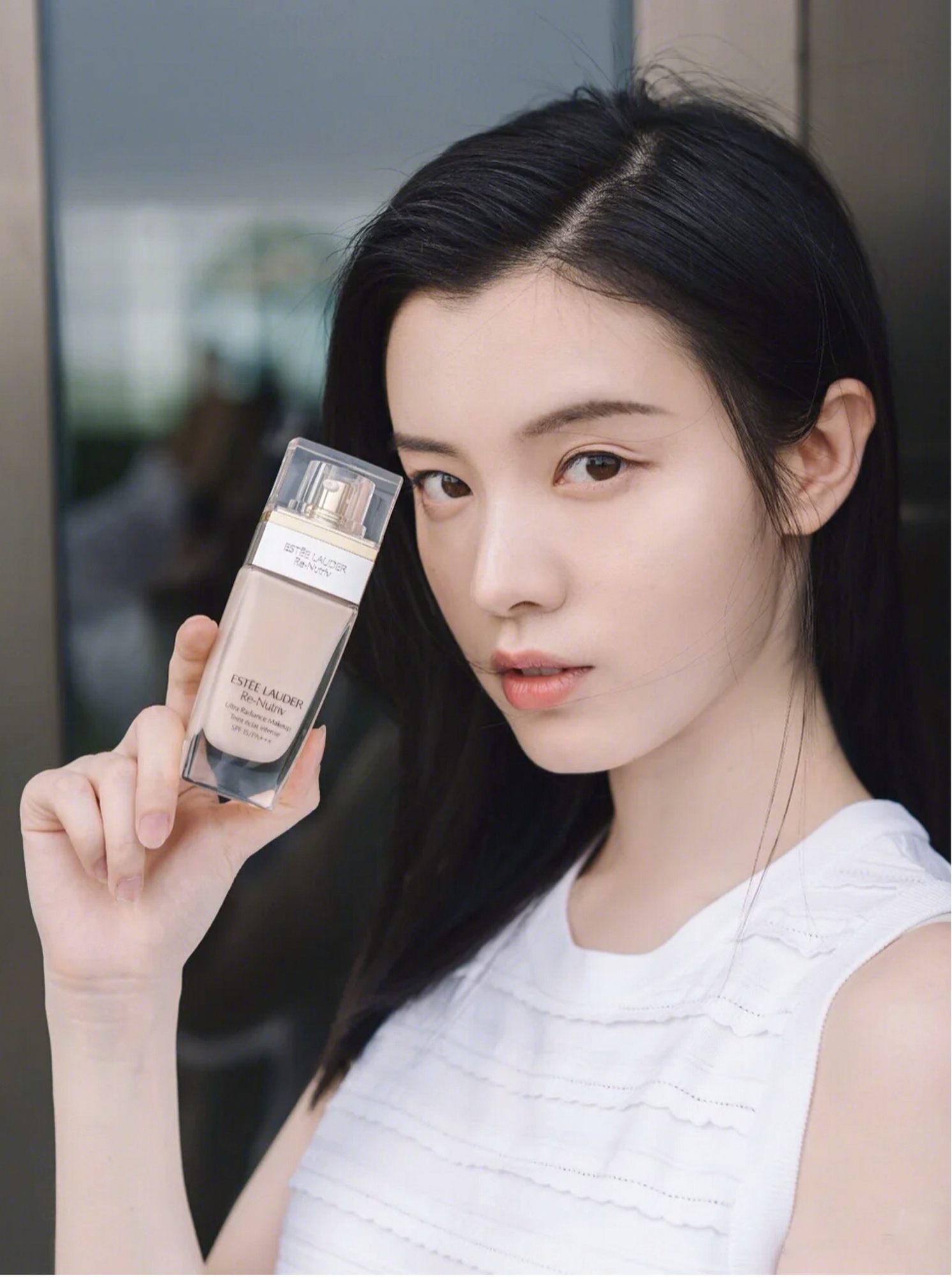 测评：阿玛尼持久，白金养肤，逆龄粉底液很轻薄零差评粉底液