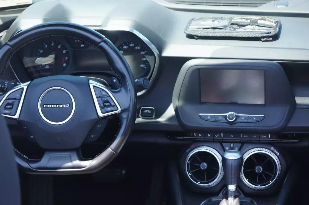 科迈罗挑战野马,科迈罗vs野马挑战者