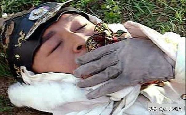 多尔衮为何不称帝？他真的如《孝庄秘史》中那般痴情吗？