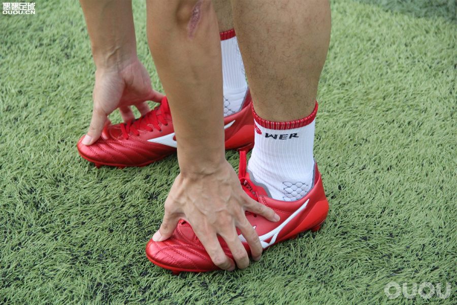 morelianeoii足球鞋,neo3pro足球鞋测评