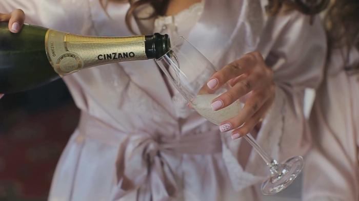 喝酒能助眠误区,喝酒能缓解失眠睡不着吗