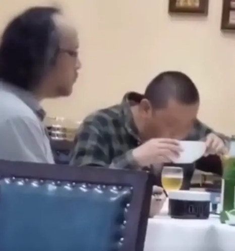 王菲前夫窦唯近照,王菲前夫窦唯现在的照片