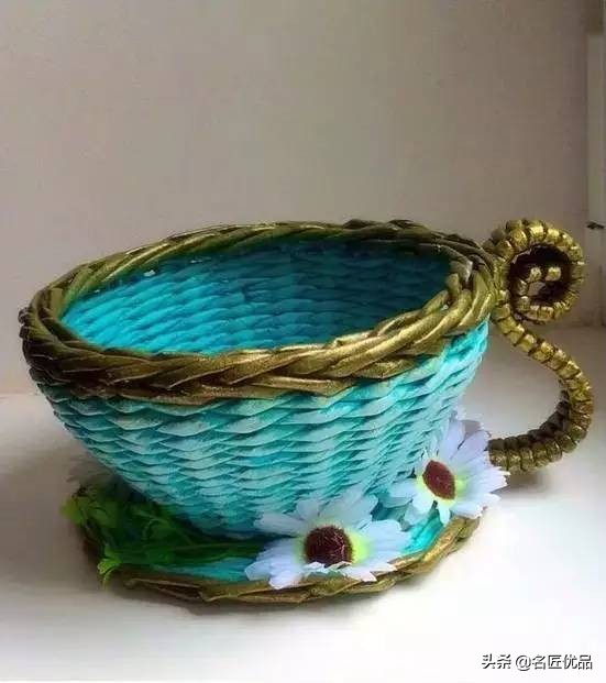 diy手工编织小花篮教程,纸杯和毛线编织的花篮详细教程