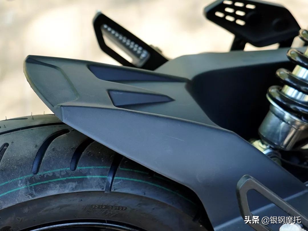 2018款银钢小怪兽125cc,银钢小怪兽yg150-23a电喷实测油耗