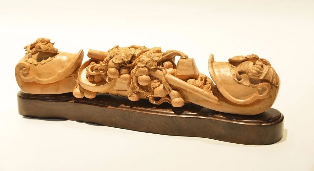 “千门万户曈曈日，总把新桃换旧符”，感悟千年桃木文化