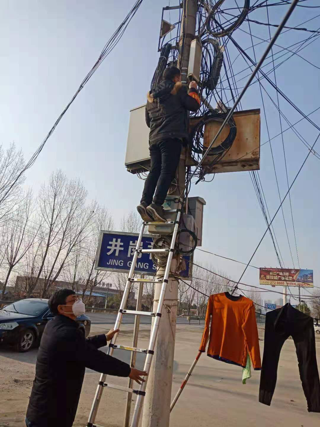 湖北卫视致敬,广电致敬春节坚守岗位的人