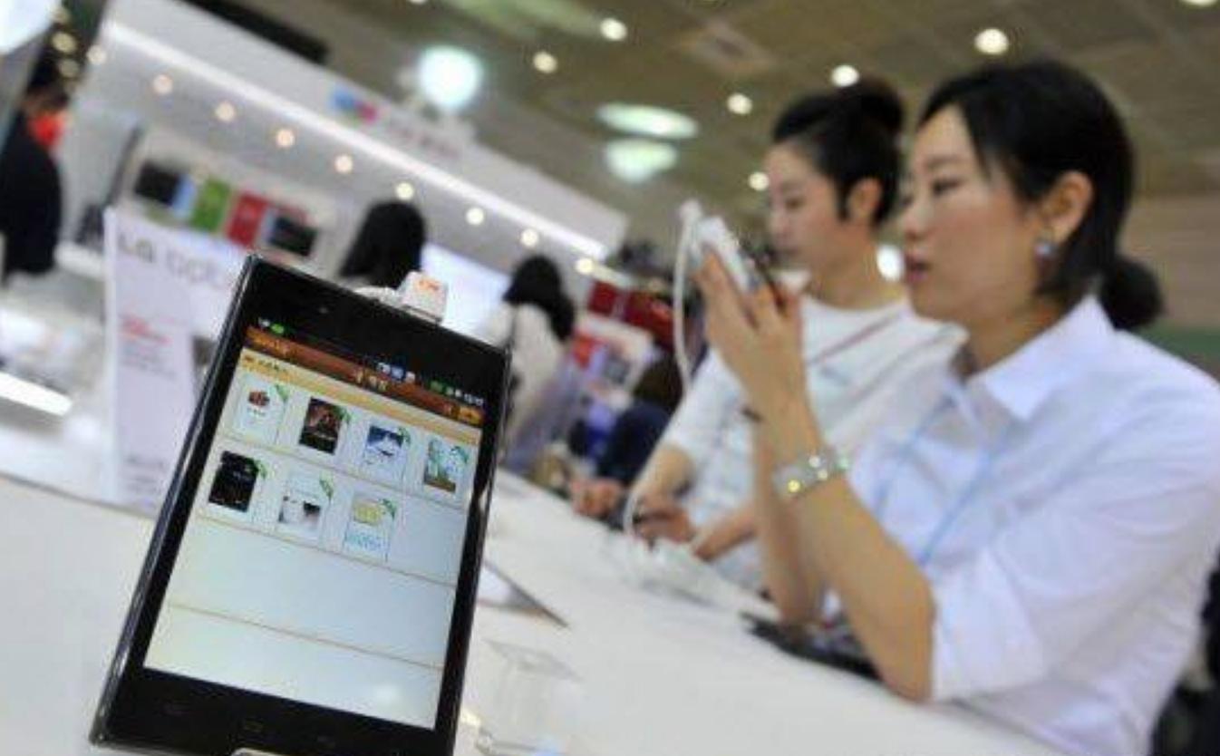 现在还有人用短信聊天吗,还有人用短信聊天吗