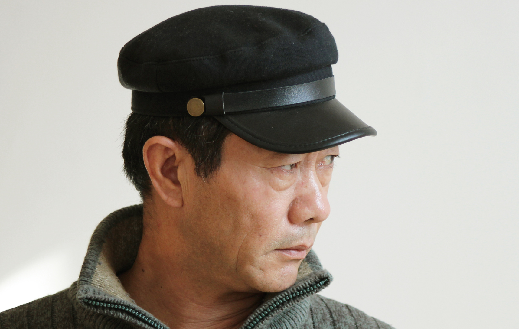 柠檬汁氤在水中　角落里美人如茵——画家赵鹰的写意油画