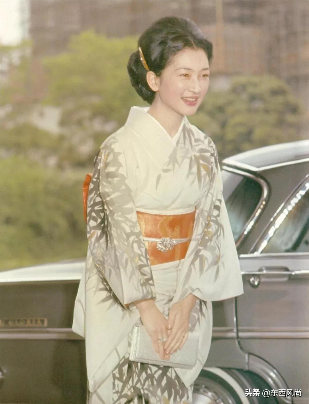 错伏美智子穿和服视频,日本皇太后美智子