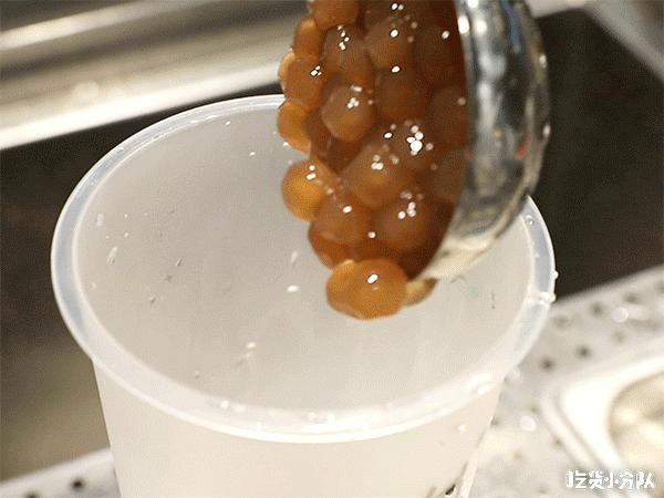 深圳四万人排队买奶茶,深圳排队2万人的奶茶叫什么