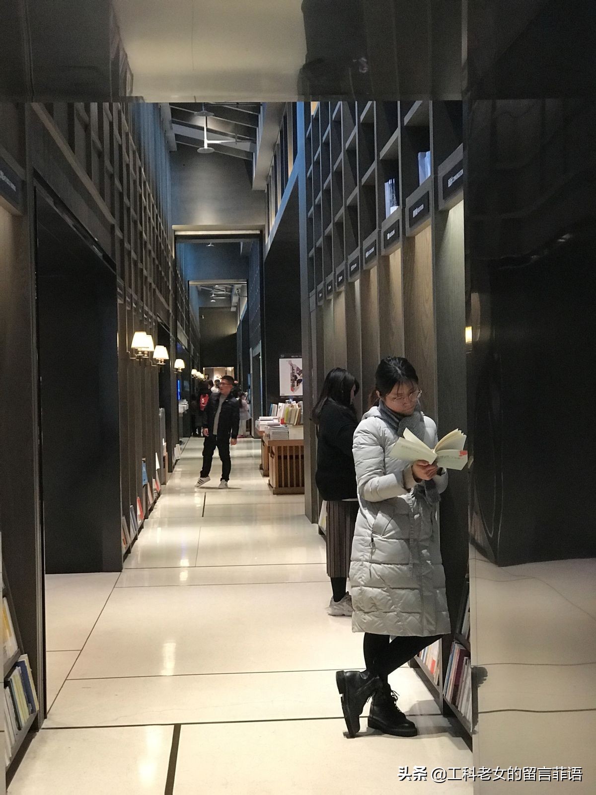 苏州诚品书店和台湾诚品书店,苏州诚品书店特有的书