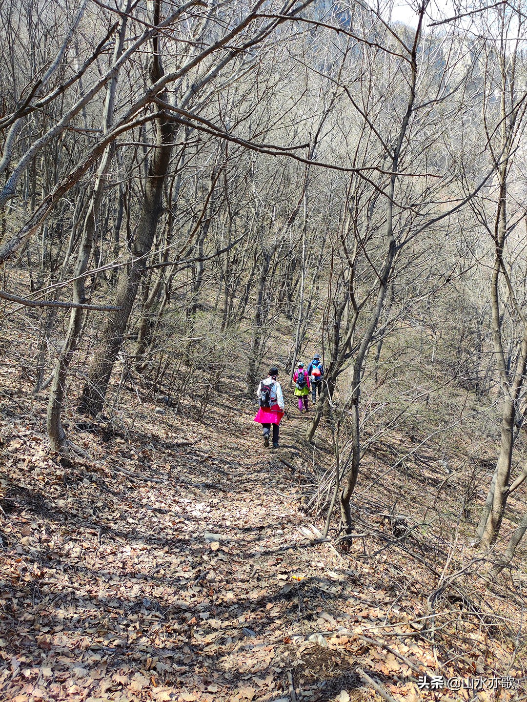 从石家庄到邢台，寻找大自然的鬼斧神工，爬上半个瓮，羞羞阴阳山