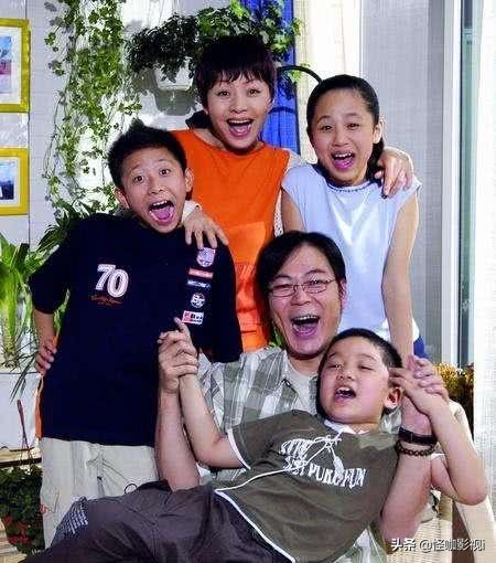 还记得《家有儿女》被小雨“表白”的朵朵吗？如今怎么样了