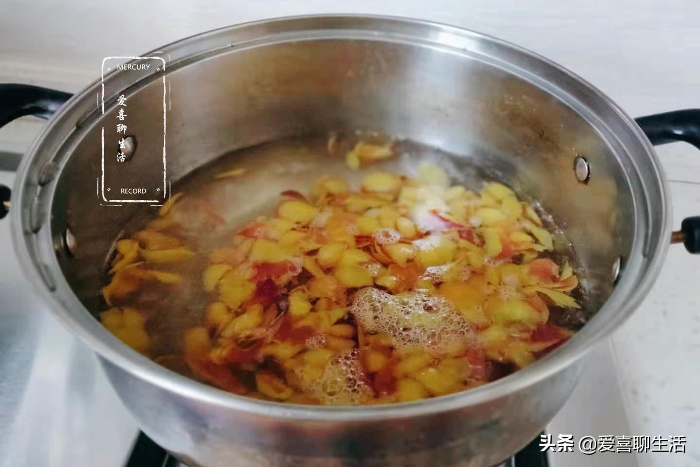 夏季遇见这水果别手软,一次多买点煮好存罐里,随吃随取方便省事