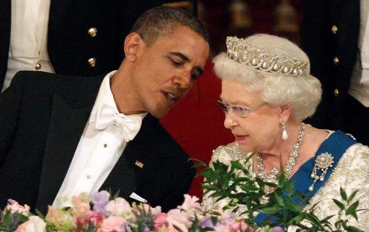 英国女王的传奇一生第一季,英国女王逗笑大家