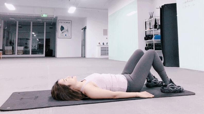 产后腹直肌分离怎么锻炼可以恢复,产后腹直肌分离修复手法教程