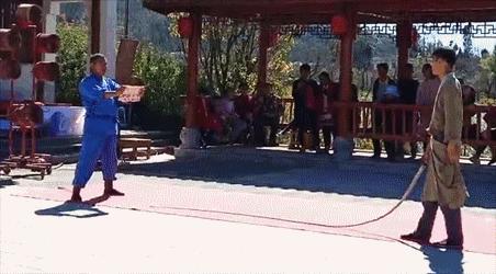 太热闹!弥勒花海、人海、车海、舞海...这些人上镜了!