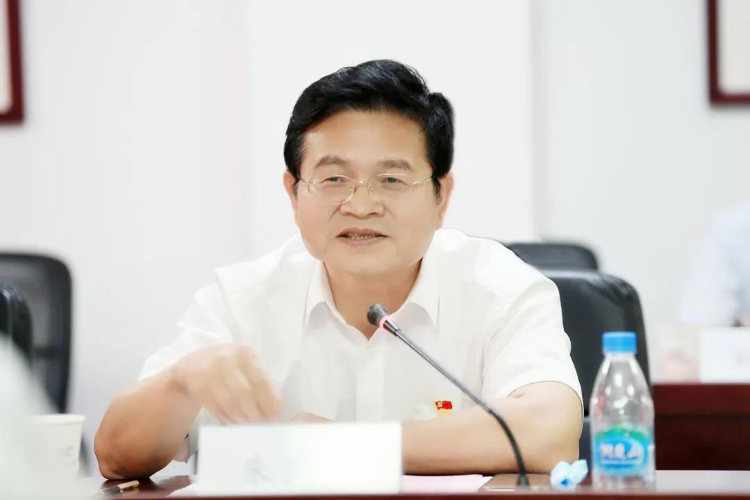 市检察院召开中心组学习会,人民检察院党组第十一次集中学习